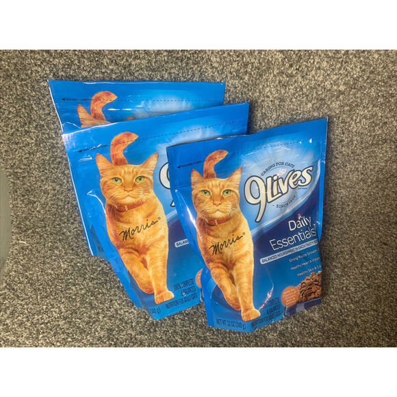 9 Lives Daily Essential Dry Cat Food mix of Chicken Beef and Salmon 12oz 3bags - Picture 2 of 4